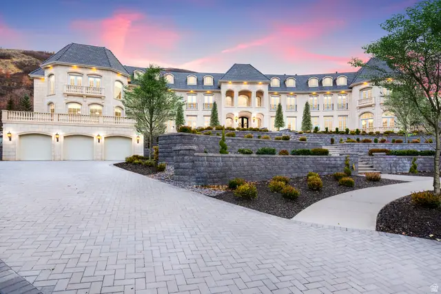 14249 S Canyon Vine Cv, Draper, UT 84020 - #2