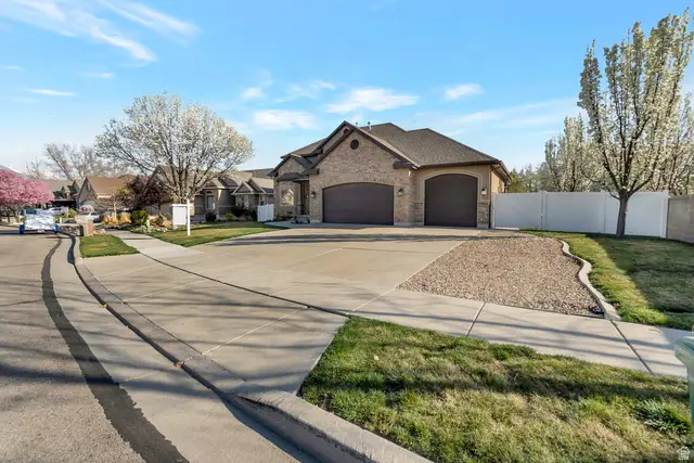1817 W Mason Dr, Riverton, UT 84065 - #3