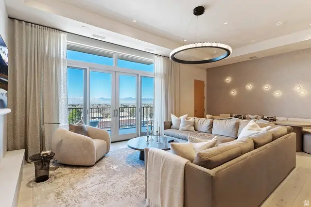 1920 E Rodeo Walk Dr Dr S, Holladay, UT 84117 - #1