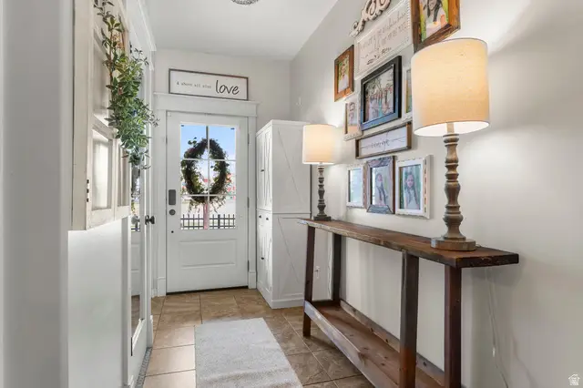 4308 W Degray Dr, South Jordan, UT 84009 - #3