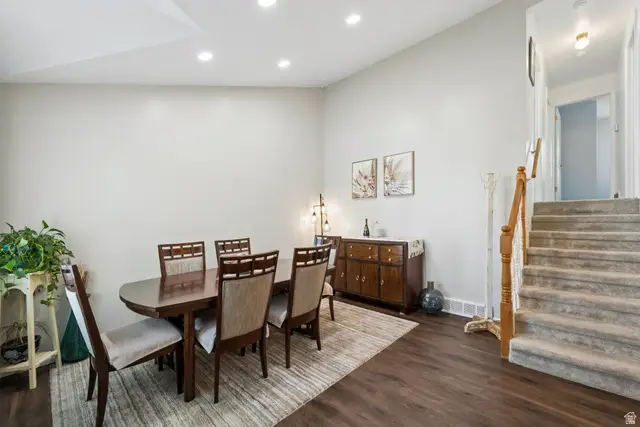 2961 S Burlingame Dr W, West Valley City, UT 84120 - #2