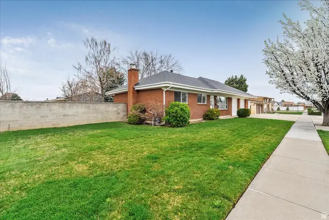 8248 S Romaine Dr, Sandy, UT 84070 - #2