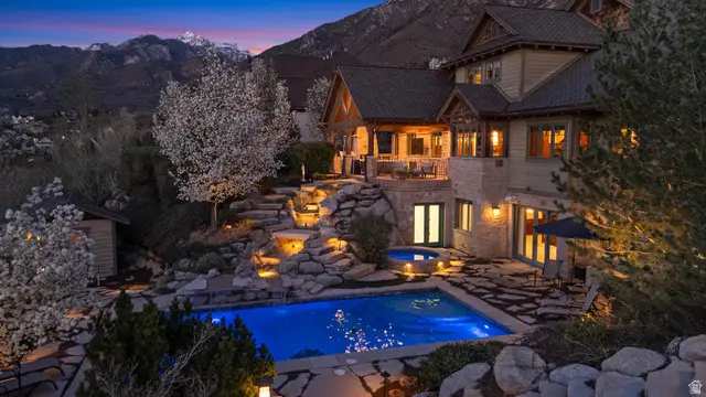 16 Snow Forest Ln, Sandy, UT 84092 - #2