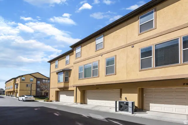 754 W Kirkbride Ave, South Salt Lake, UT 84119 - #3