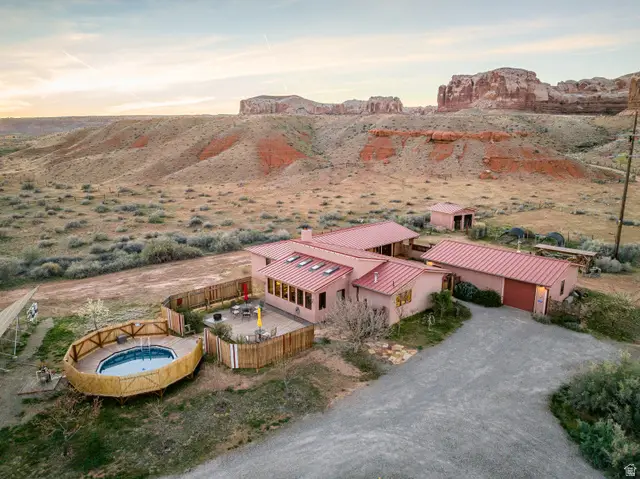 16 W Cobble Ln, Bluff, UT 84512 - #1