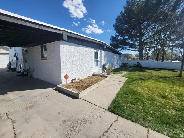 5123 Lambeth St, Taylorsville, UT 84118 - #2