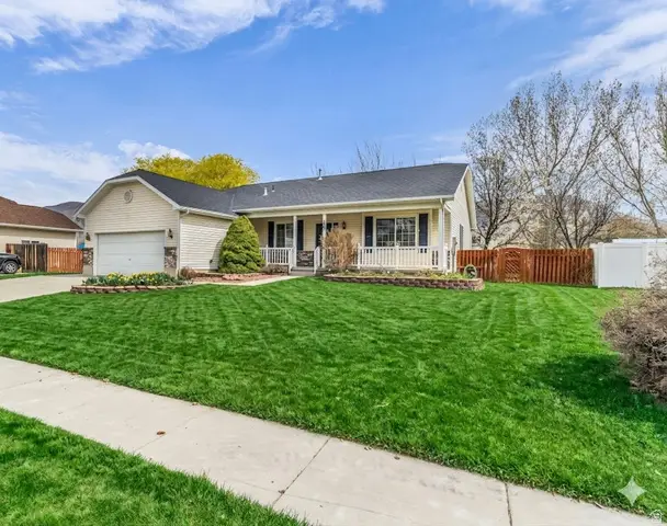 700 Country Club Dr, Stansbury Park, UT 84074 - #2