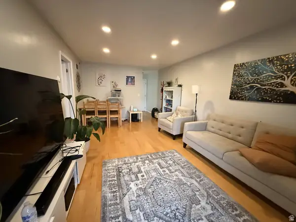 55 W Center St #284, North Salt Lake, UT 84054