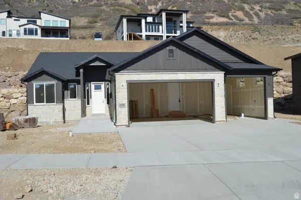 3038 N Mountain Rd #215, North Ogden, UT 84414