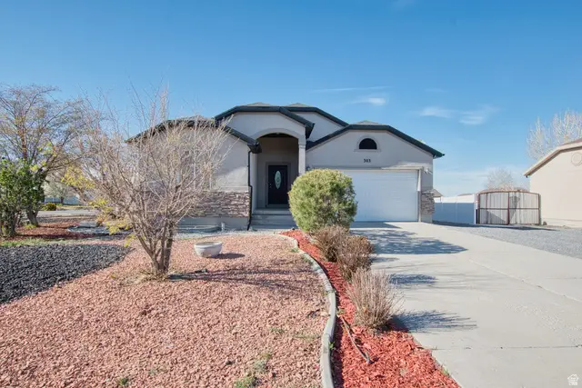 303 Heber Ln, Grantsville, UT 84029 - #2