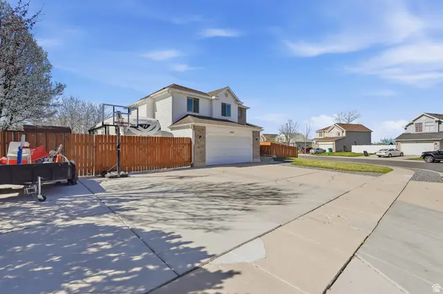 1020 E 1500 N, Layton, UT 84040 - #2