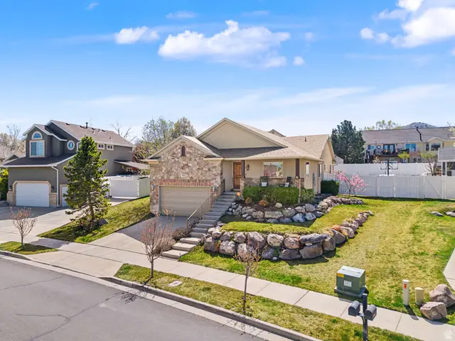 5071 W Amber Rose Ln S, Herriman, UT 84096 - #2