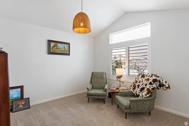 882 S Daisy Dr, Fruit Heights, UT 84037 - #3