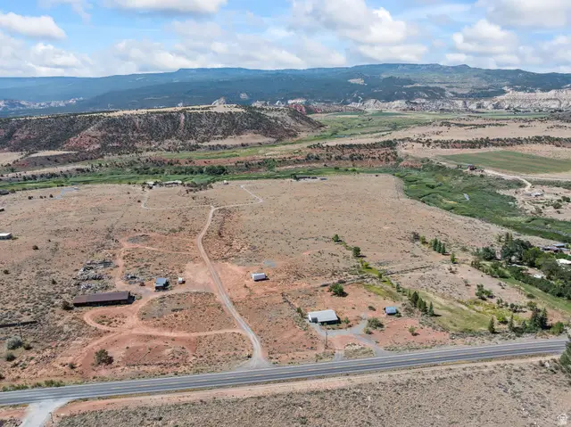 925 W 100 S #10, Torrey, UT 84775 - #3