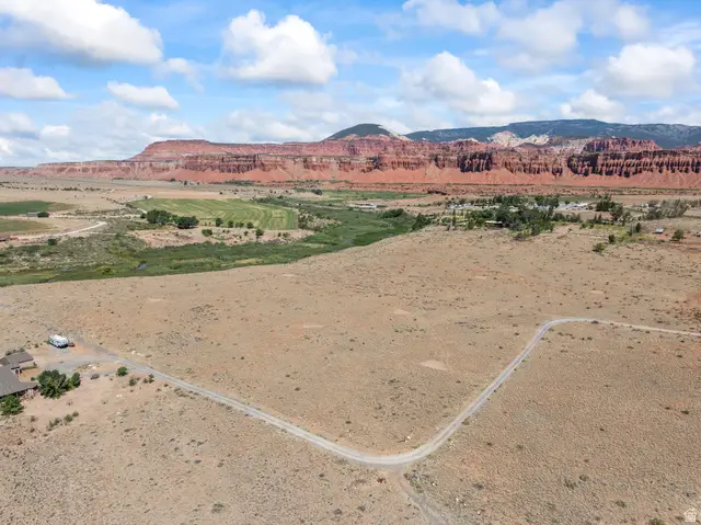 925 W 100 S #6, Torrey, UT 84775 - #3