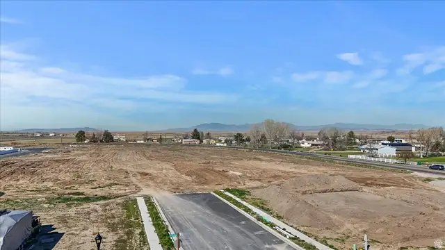 5800 W 4050 S, Hooper, UT 84315 - #2