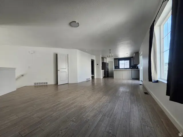 1006 W Peregrine Dr, Stansbury Park, UT 84074 - #3