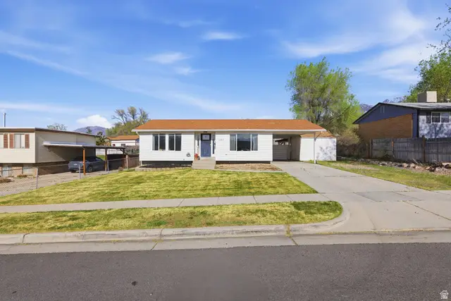 10517 S Larkspur Dr, Sandy, UT 84094 - #2