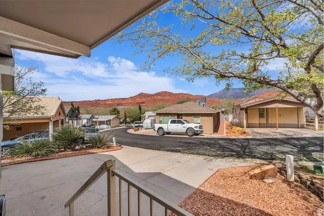 31 Redbluff Dr, Hurricane, UT 84737 - #3