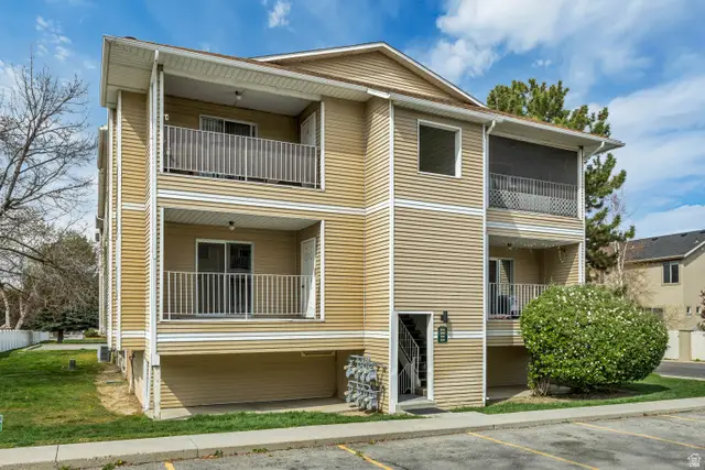 804 E Gatewood Dr S, Sandy, UT 84094 - #2