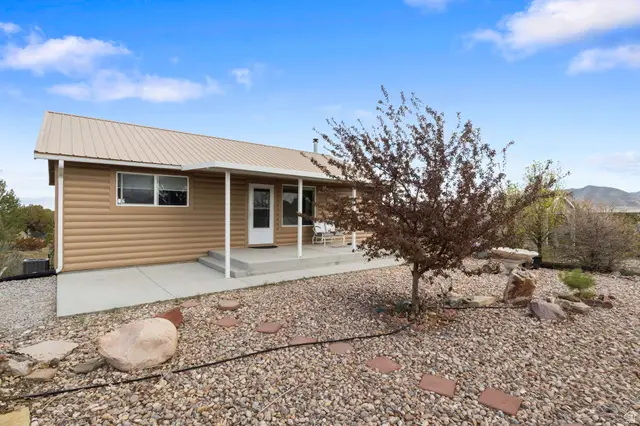 1933 S Lee Ln, Vernon, UT 84080 - #1