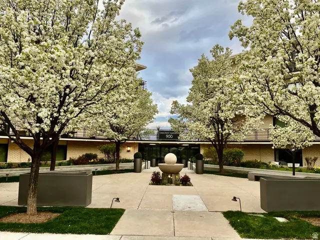 900 S Donner Way E #105, Salt Lake City, UT 84108 - #1