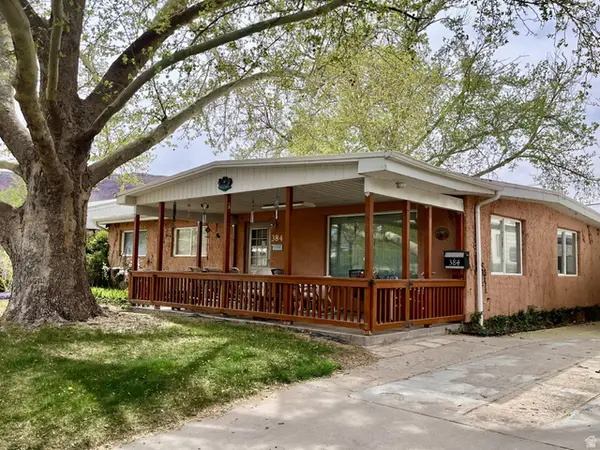 384 Tusher St, Moab, UT 84532