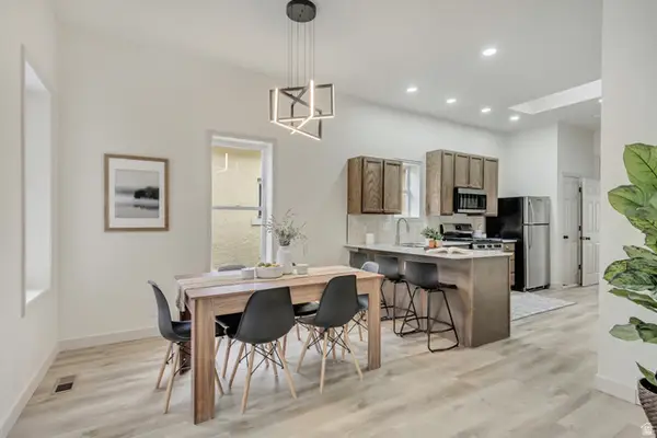 915 W 300 S, Salt Lake City, UT 84104