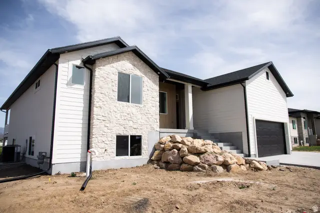 4586 S 6300 W, Hooper, UT 84315 - #2