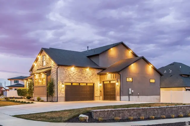 10581 S Verda Cir, South Jordan, UT 84095 - #3