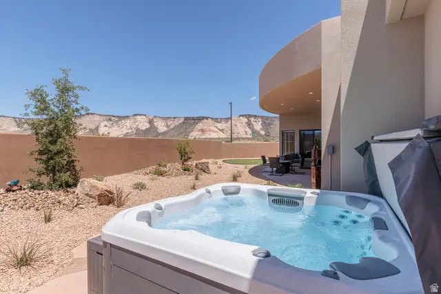 1206 W Doonbeg Ct, Saint George, UT 84770 - #2