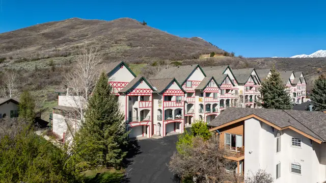 1045 W Oberland Dr, Midway, UT 84049 - #2