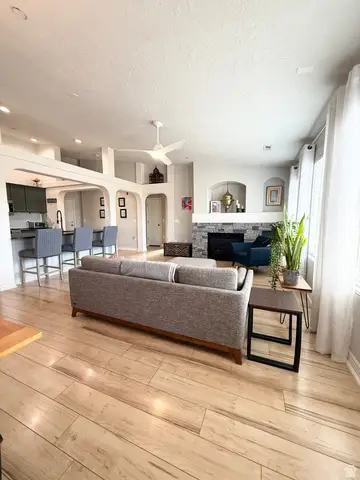 1225 W Dallin Dr #Q302, Pleasant Grove, UT 84062 - #3