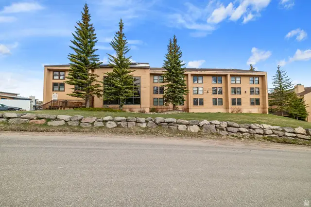 150 W Ridgeview Dr #117, Brian Head, UT 84719 - #3