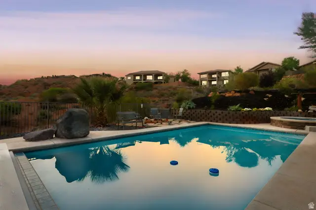 1063 N 2050 Cir E, Saint George, UT 84770 - #2