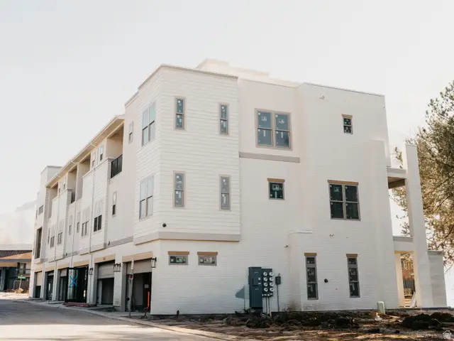 2158 E Rising Wolf Ln S #22, Holladay, UT 84117 - #1