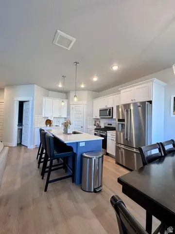 2791 N Red Velvet Ln, Saratoga Springs, UT 84045 - #3