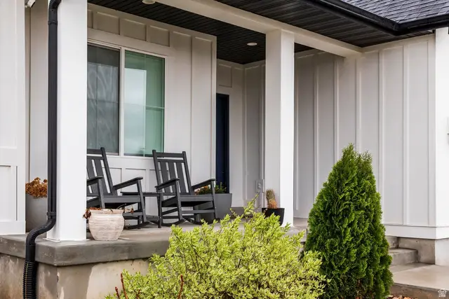 8232 N Iron Horse Dr E, Tooele, UT 84074 - #2