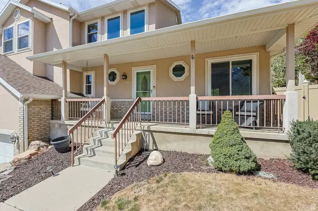 11406 S Gracey Ln E, Sandy, UT 84092 - #2