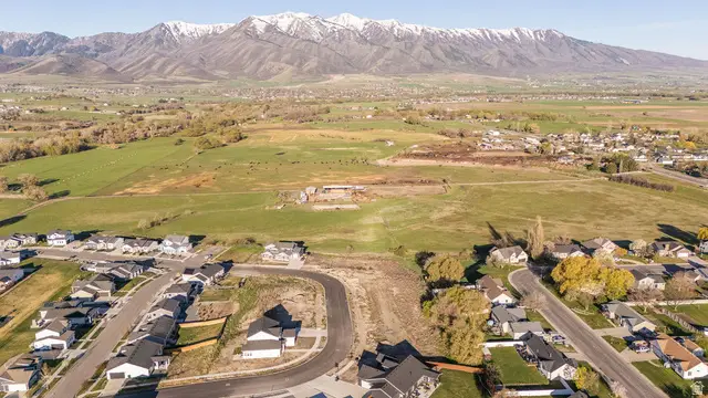 828 W 70 N #87, Hyrum, UT 84319 - #3