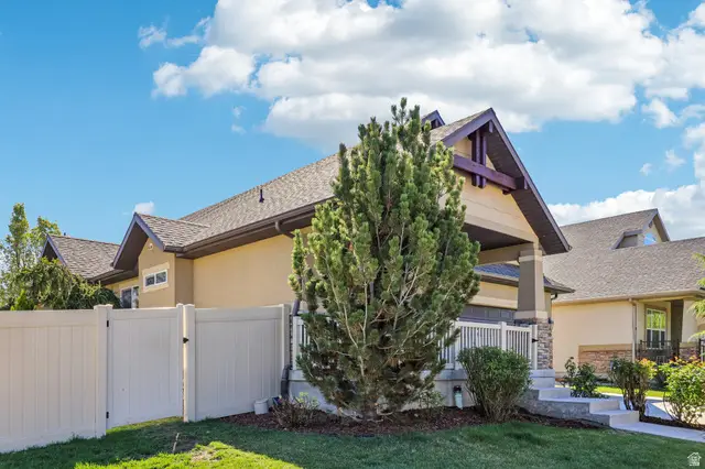 9239 S Brighton View Dr, Sandy, UT 84070 - #3