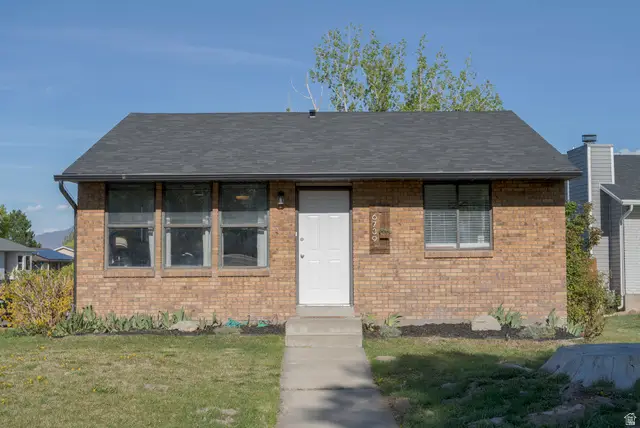 6739 S Blue Flower Ct W, West Jordan, UT 84081 - #2