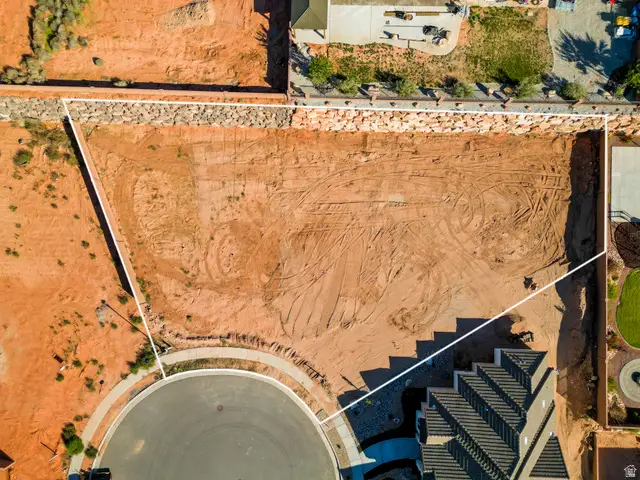 1034 E Rockwood Ct, Washington, UT 84780 - #1