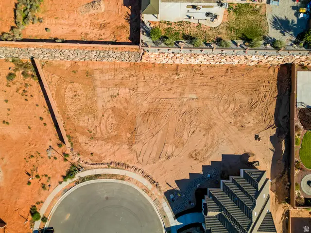 1034 E Rockwood Ct, Washington, UT 84780 - #2