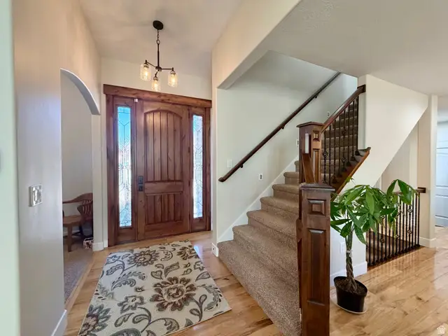 156 E Steed Ct, Farmington, UT 84025 - #2