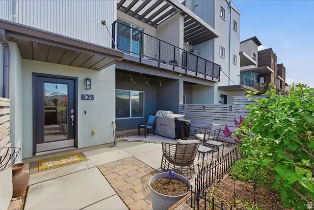 5107 W Ashfield Dr, Herriman, UT 84096 - #1