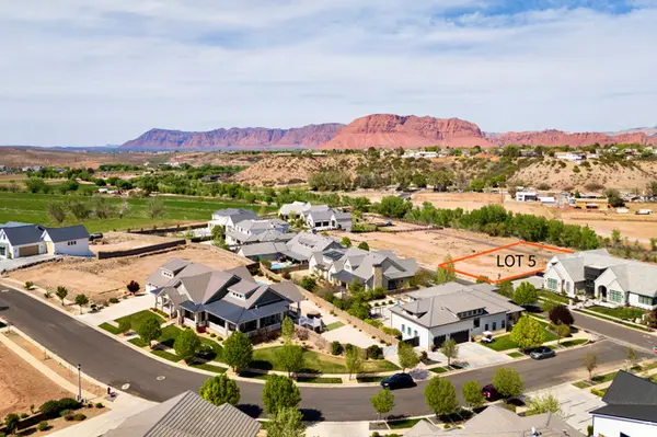 1380 N Sycamore Dr #5, Santa Clara, UT 84765