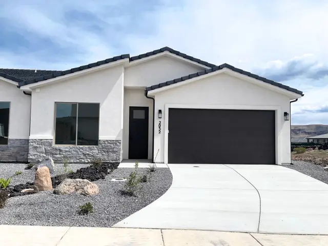 2032 W 320 S, Hurricane, UT 84737 - #1