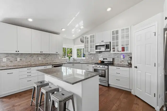 241 S River Bend Ct W, Lehi, UT 84043 - #3