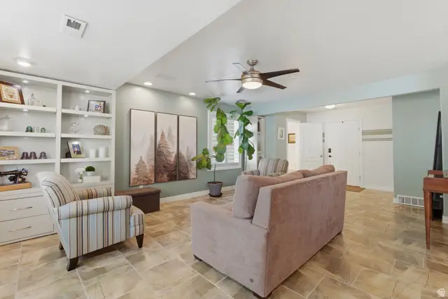 45 N Montrose Ln, Saratoga Springs, UT 84043 - #3